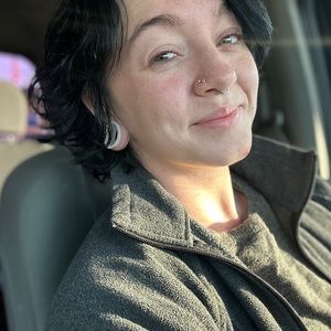 Meet your Posher, Sara